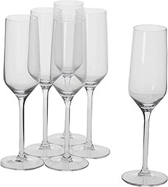 Evita estos errores al servir cava en copas para disfrutar más